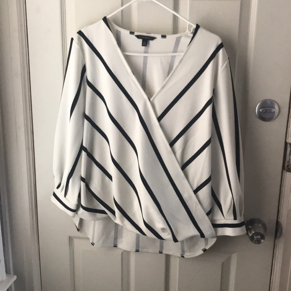 NWOT Never Worn Banana Republic Wrap-Front Top